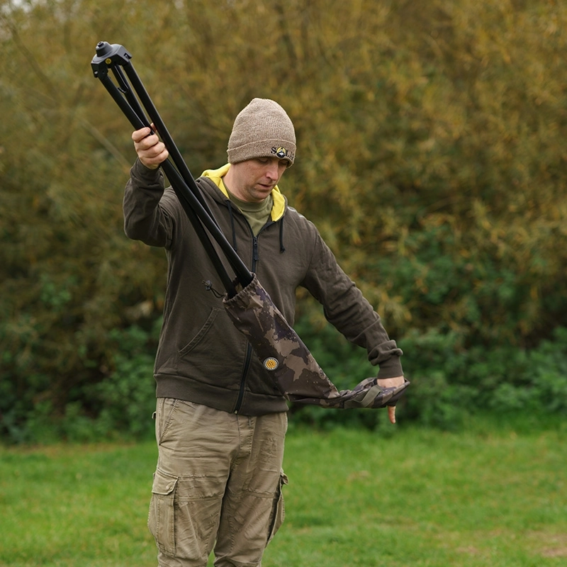 Solar Tackle Worldwide Weigh Tripod